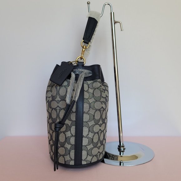 COACH Field Bucket Bag in Signature Jacquard & Leather–Navy Midnight Navy ⭐ - Picture 11 of 16